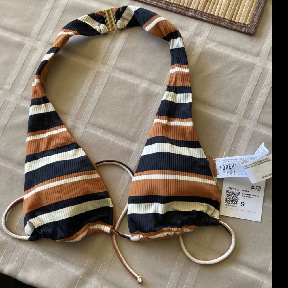Forever 21 Women’s Bikini Top/ Swimwear, Size Small, Striped Brand New W/Tags!!